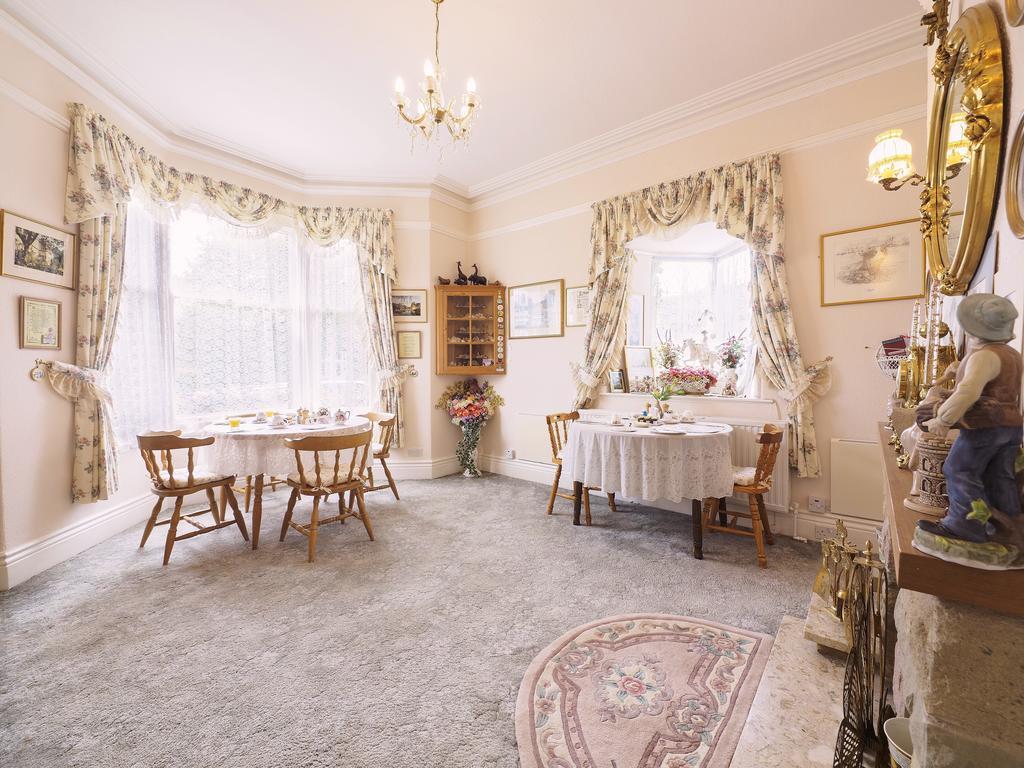 Braemar Guest House Buxton  Bagian luar foto